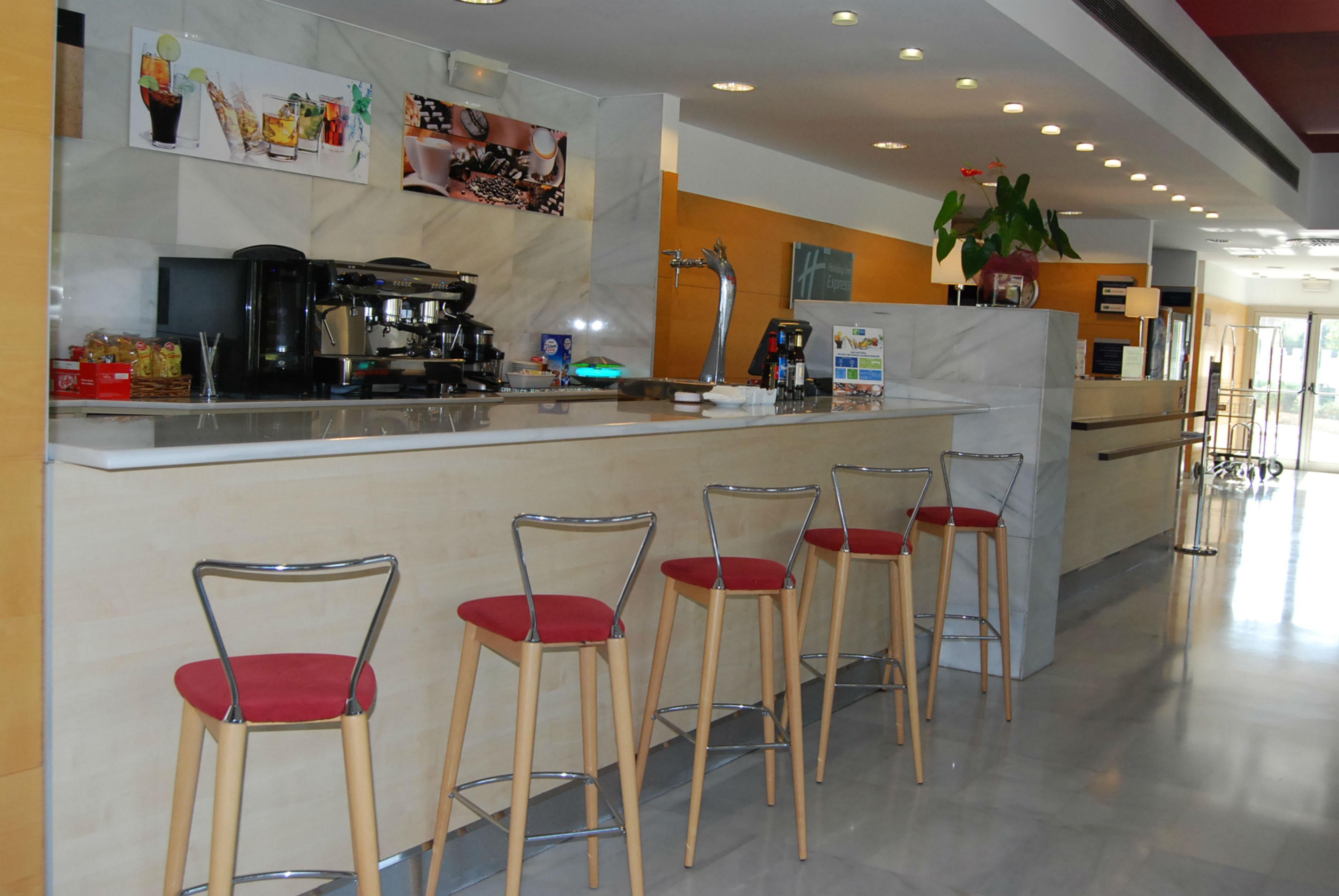 Holiday Inn Express Valencia Bonaire By Ihg Aldaia Exterior foto